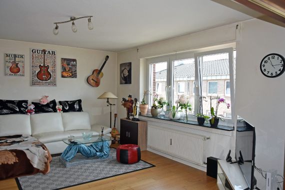 Geräumige, helle 2-Zimmerwohnung mit Garten und Garage in Ortslage von 41334 Nettetal-Hinsbeck