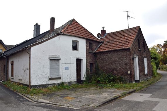 Zwei kleine Häuser auf 311 m² in ruhiger Lage von Nettetal-Breyell - Sanierungsobjekt für Handwerker