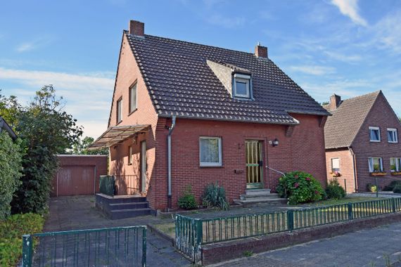 Freistehendes Einfamilienhaus in absolut ruhiger und beliebter Lage von 41334 Nettetal-Hinsbeck