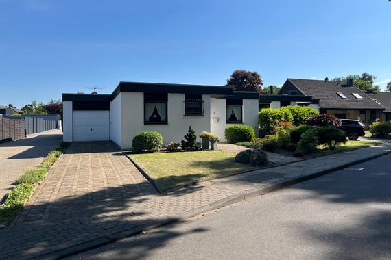 Großzügiger Bungalow in naturnaher und ruhiger Lage von 41372 Niederkrüchten-Elmpt