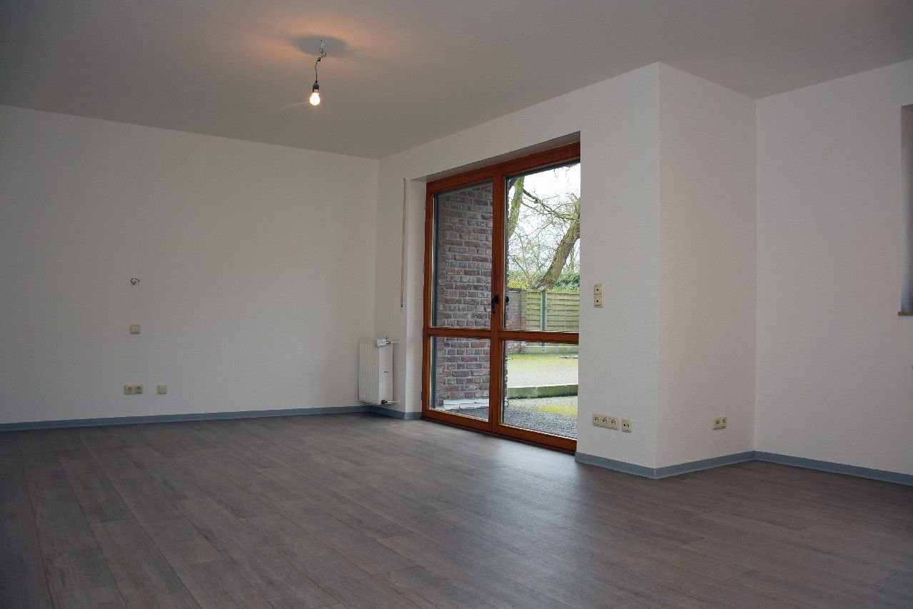 Moderne 2-Zimmer-Erdgeschosswohnung mit Terrasse und kleinem Garten in 41366 Schwalmtal-Amern