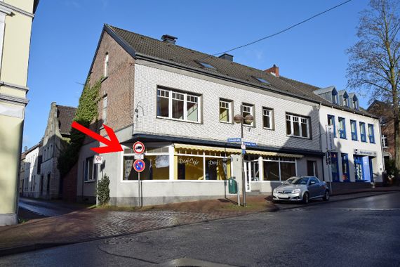 Dein Café-Traum in Hinsbeck: Helles Lokal mit schöner Fensterfront sucht Betreiber mit Leidenschaft