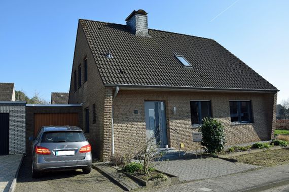 Einfamilienhaus mit schönem Grundstück und tollem Raumkonzept im Marienviertel in Nettetal-Hinsbeck